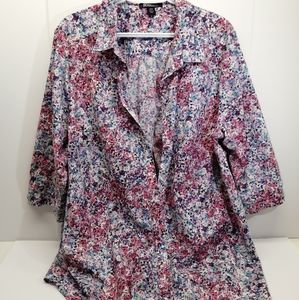 Roaman's 3/4 sleeve women's blouse on size 22